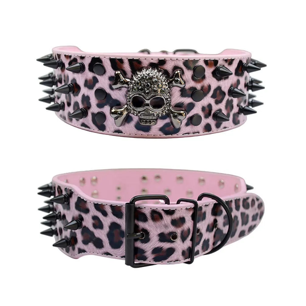 Spiked Skull Dog Collar in Leather for Medium and Large Dogs